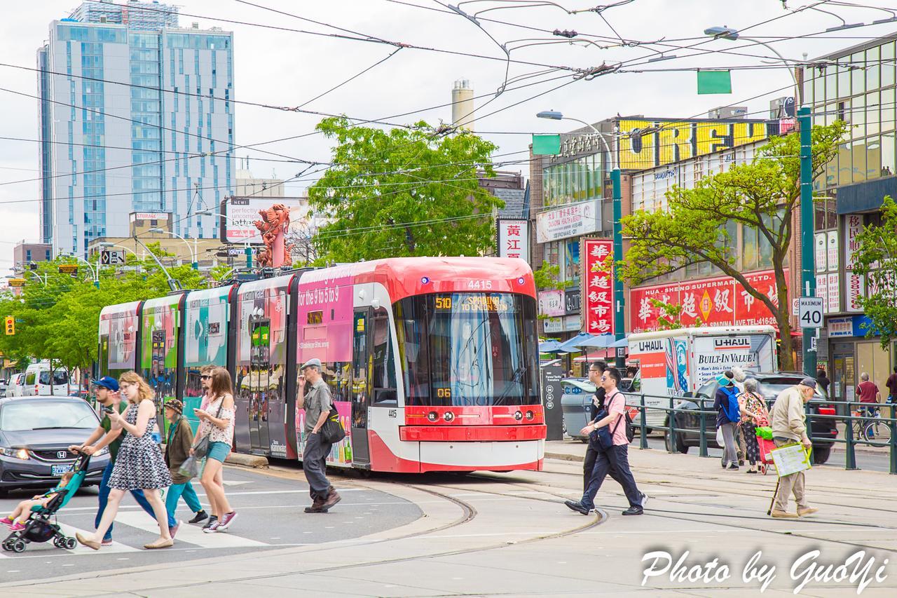 Toronto Chinatown Inn 外观 照片